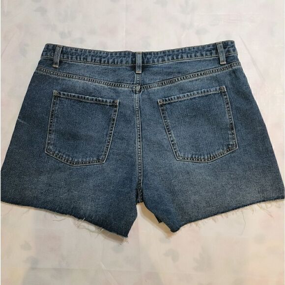 Junior High Rise Denim Shorts - Picture 2 of 9